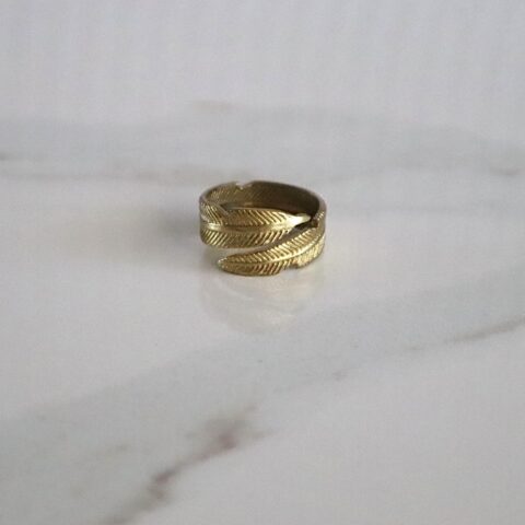 Piuma in Gold Ring
